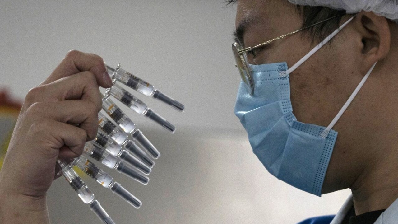 Čína má už štyri vakcíny, údaje o bezpečnosti však chýbajú