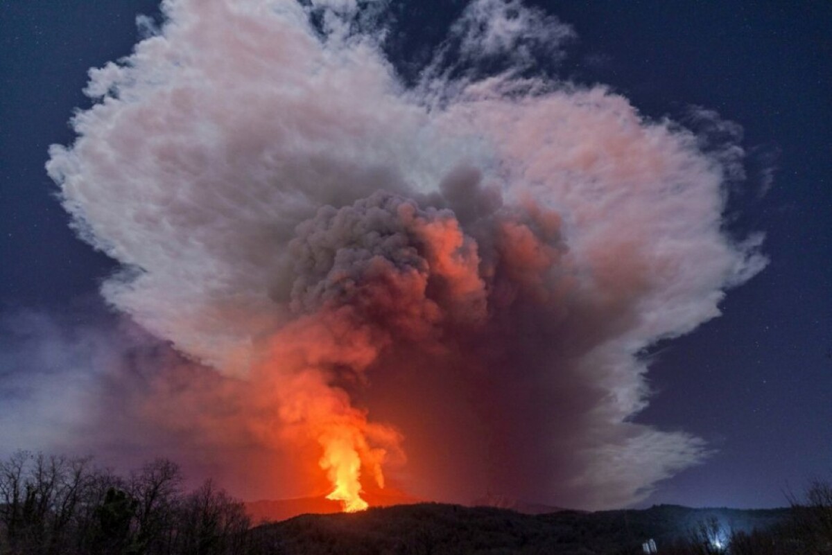 aptopix-italy-etna-volcano-eruption329931762810_571fc45b.jpg
