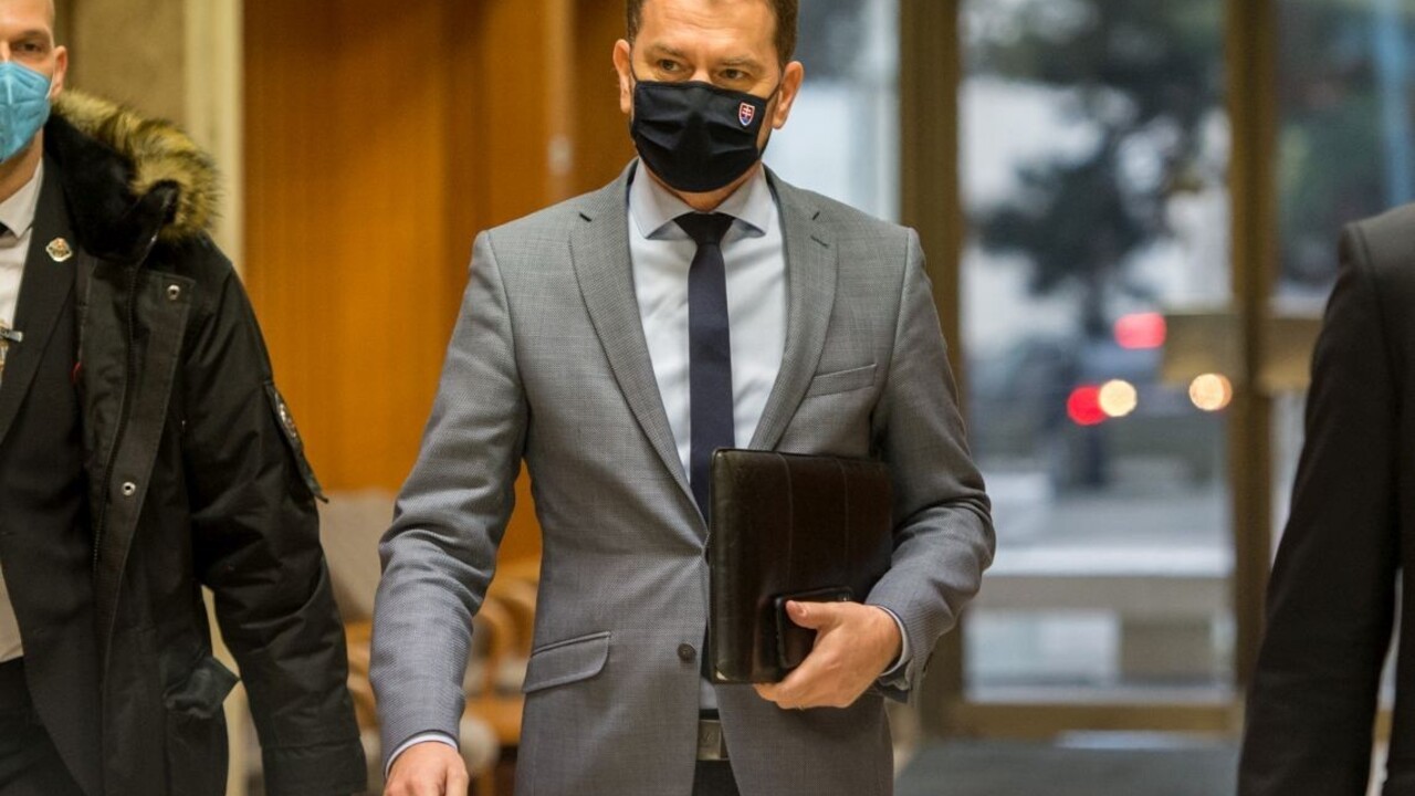 Požiadal o pomoc. Premiér hovoril s lídrami Únie o ťažkej situácii