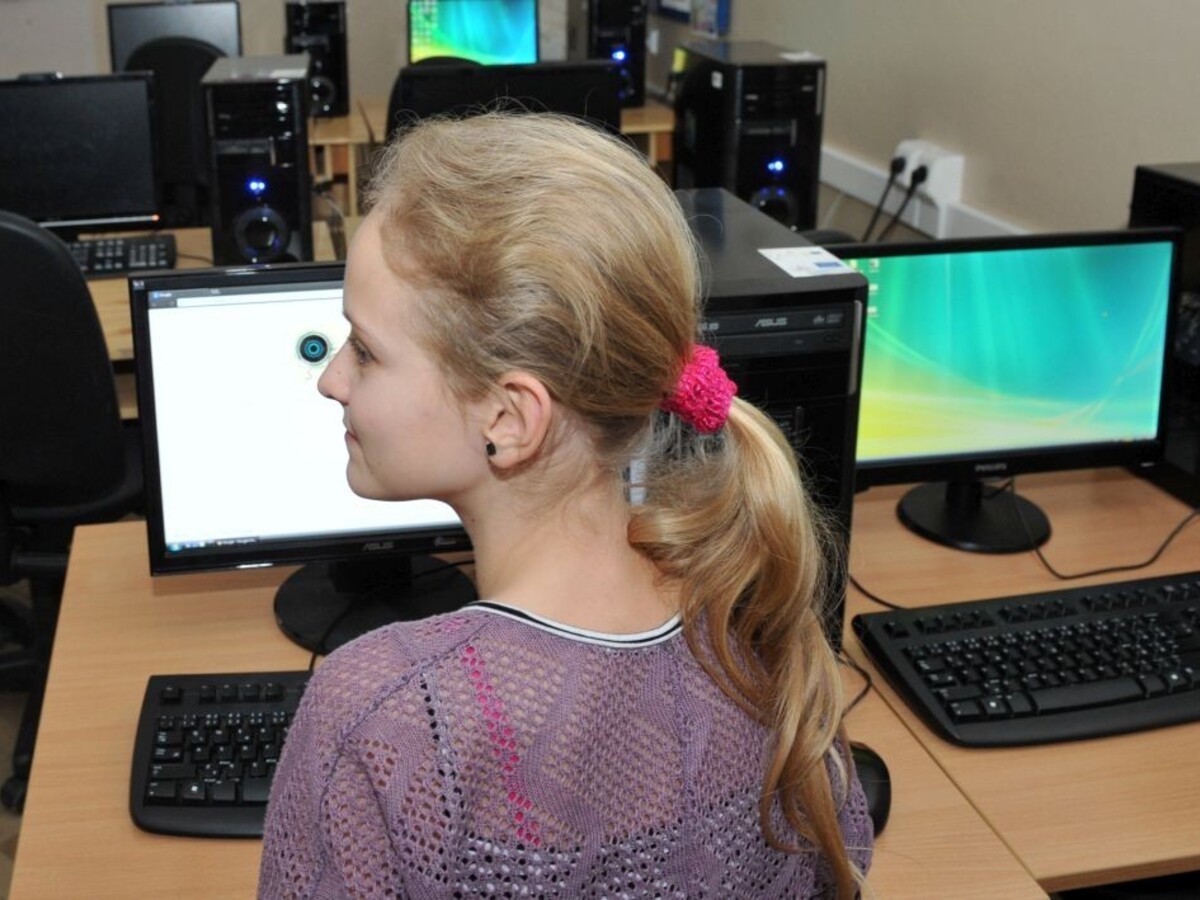 Kyberšikana je časovanou bombou internetu. Má byť trestným činom