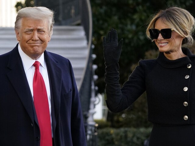 S vakcínou neotáľali. Donald Trump a jeho žena sú už zaočkovaní
