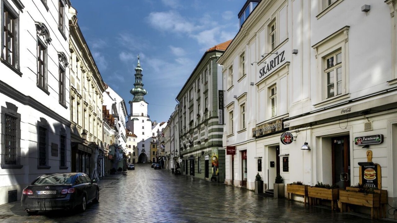 Čakáme na vás, odkázala Bratislava turistom v krátkom videu