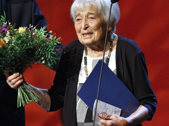 Zomrela skvelá herečka a energická dáma Helena Kružíková