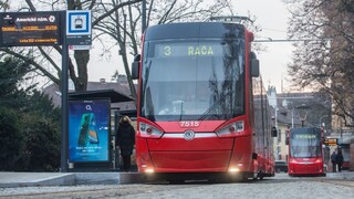 Cestujúci, pozor. Električky budú v Bratislave jazdiť pomenej