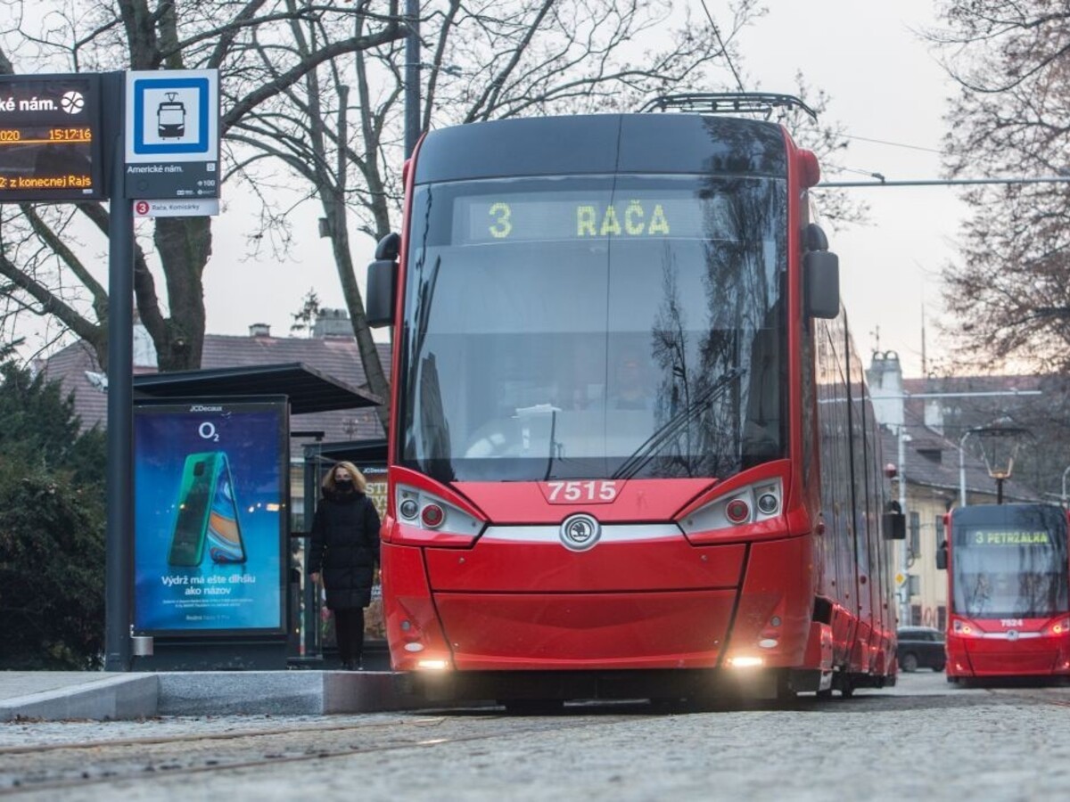 Cestujúci, pozor. Električky budú v Bratislave jazdiť pomenej