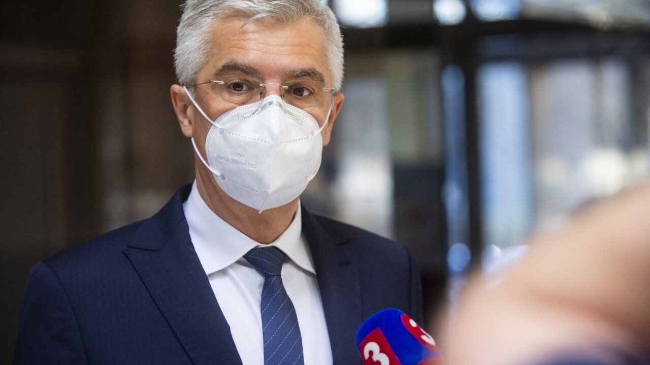 Korčok o posprejovanom konzuláte: Slová majú veľkú váhu