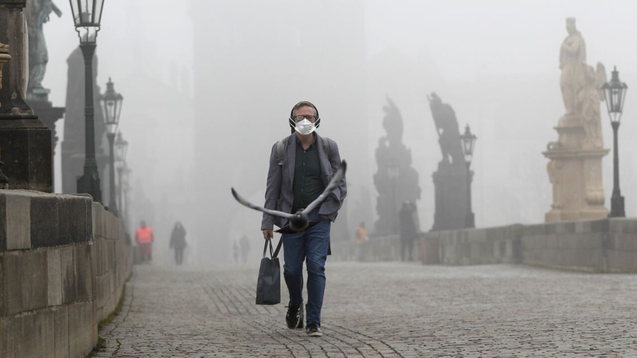 Nákaza nepoľavuje, z Česka hlásia tretie najvyššie víkendové čísla