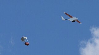 Drony dodávajú vakcíny proti Covid-19 do odľahlých afrických oblastí