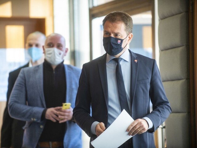 Matovič má odkaz pre liekovú agentúru: Drsné slová o schvaľovaní vakcín