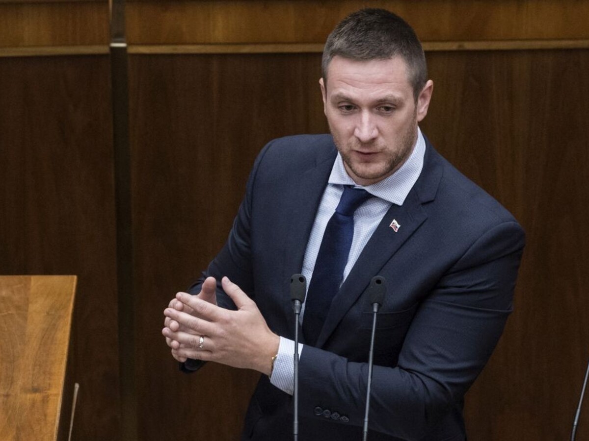 Uhrík založil hnutie Republika, vraj nebude klonom ĽSNS