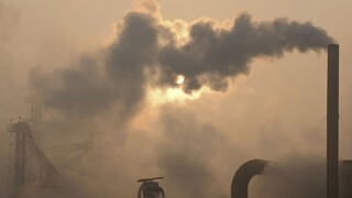 EÚ pripravuje uhlíkovú daň, má motivovať krajiny k znižovaniu emisií
