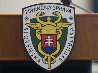 Žiadajú o vrátenie peňazí. Je to podvod, upozorňuje finančná správa