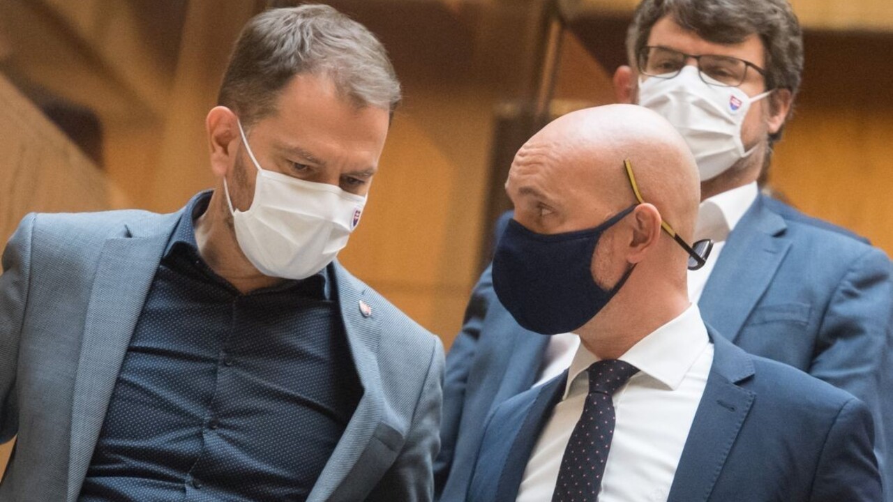 Vládu čaká rokovanie, témou budú taxikári i nákladná doprava