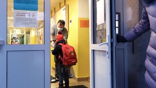 Smútok, hnev i samota. Deťom dištančné vzdelávanie neprospieva