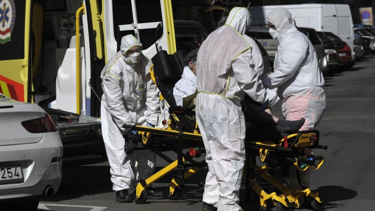 České nemocnice čelia náporu, Maďarsko hlási viac obetí ako Slovensko