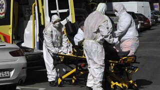 České nemocnice čelia náporu, Maďarsko hlási viac obetí ako Slovensko