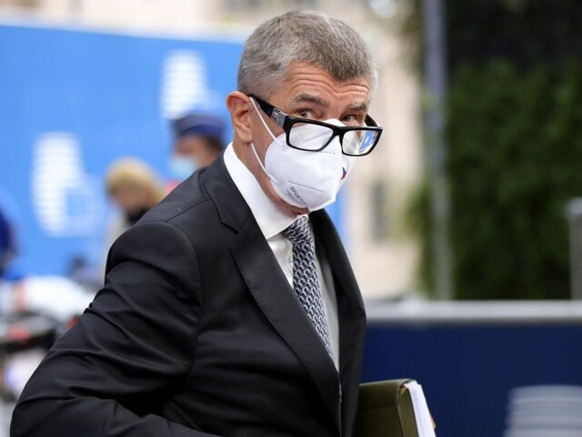 Babiš AstraZenecu nezavrhol, presvedčil ho rozhovor s ministrom