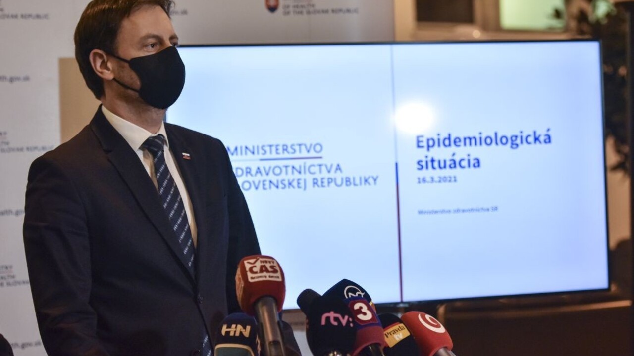 COVID automat na Slovensku funguje, nemalo by sa doňho zasahovať