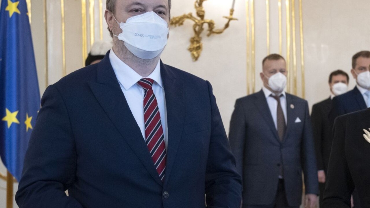 Krajniak: Politika je o činoch. Funkciu obetoval pre pokoj vo vláde