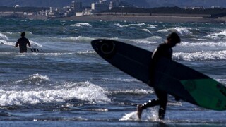 Má vláda právo zakázať dovolenku? Takto to vidí docent ústavného práva
