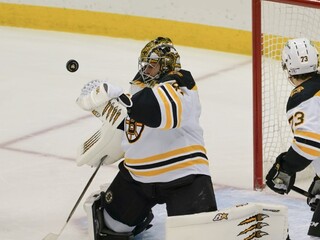 NHL: Boston zvíťazil nad Buffalom, Halák zlikvidoval 23 striel