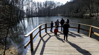 Môžeme sa tešiť na dlhšie dni, v sobotu sa začína jar