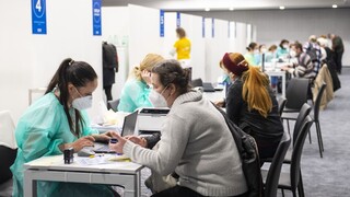 Chaos pri očkovaní. Niektorí zaregistrovaní dostali chybné údaje