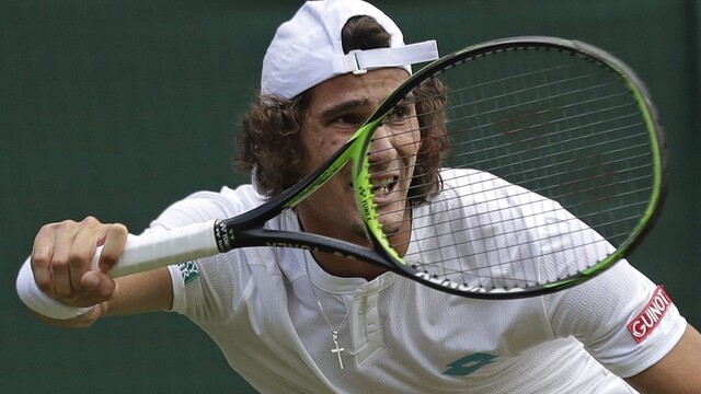 Harris je v Dubaji nezastaviteľný, domov poslal aj  Shapovalova