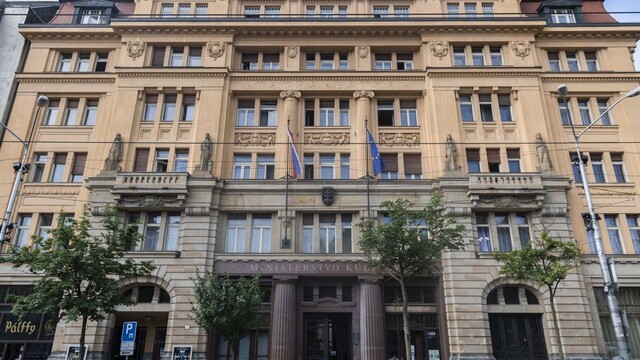 Rezort kultúry pomôže ďalším umelcom z kreatívneho priemyslu