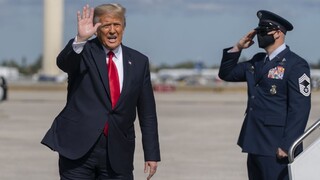 Blokáda ho nezastaví. Trump pripravuje návrat na sociálne siete