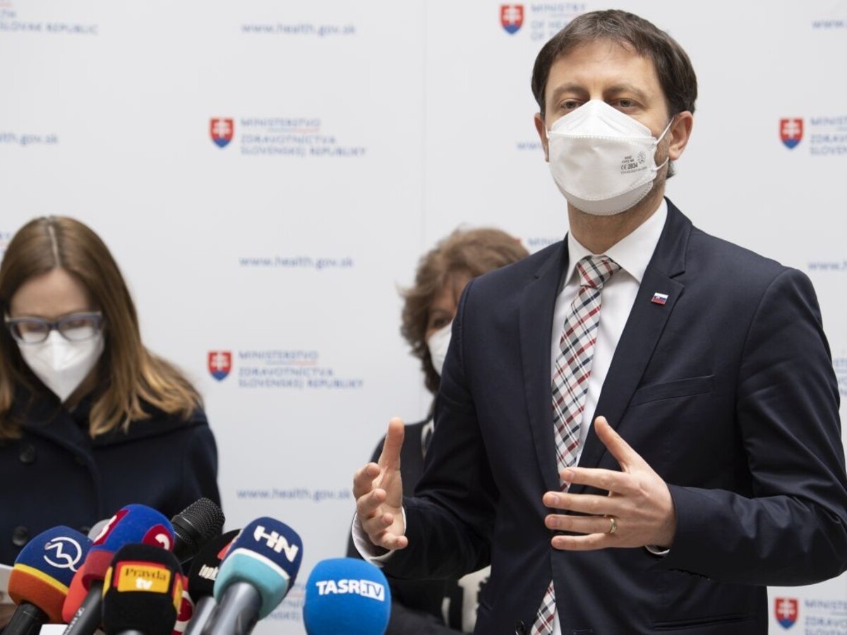 Situácia na Slovensku sa zlepšuje, oznámil Heger. Čísla sú pozitívne