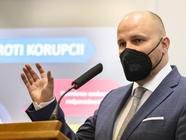 Naď povedal, na čo všetci dlho čakali. Kto bude novým premiérom?