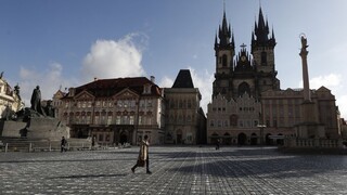 V Česku začnú očkovať chronicky chorých. Nakazených je menej
