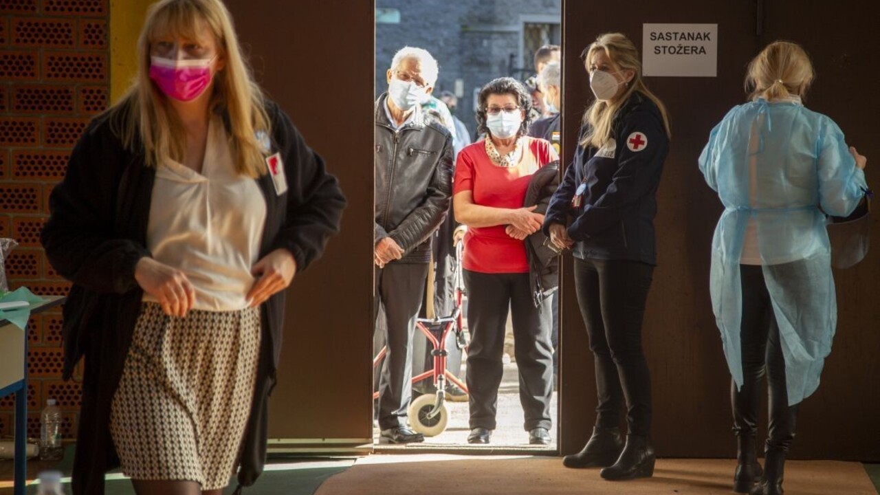 Chorváti majú pomalé tempo očkovania, do leta neurobia veľký pokrok