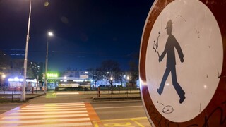 Po ôsmej už do prírody nemôžete, zakázali aj rekreáciu v zahraničí