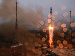 Satelity OneWeb sú vo vesmíre, pomôcť majú s prístupom na internet