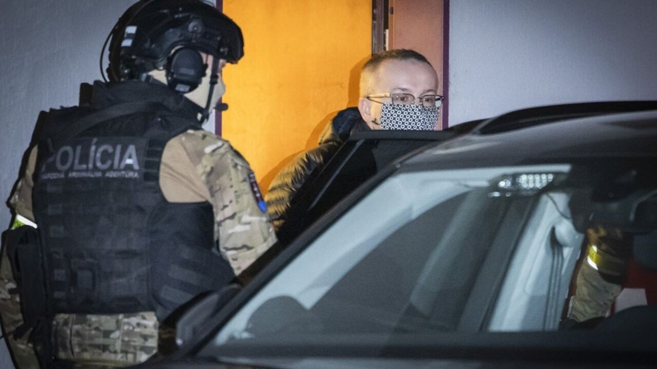 Najvyšší súd rozhodol, exriaditeľ SIS Pčolinský ostáva vo väzbe