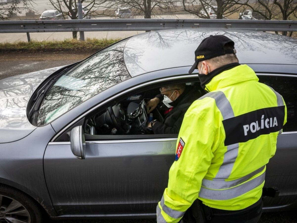 Vraciate sa na Slovensko? Registrujte sa včas, kontroly sa zrýchlia
