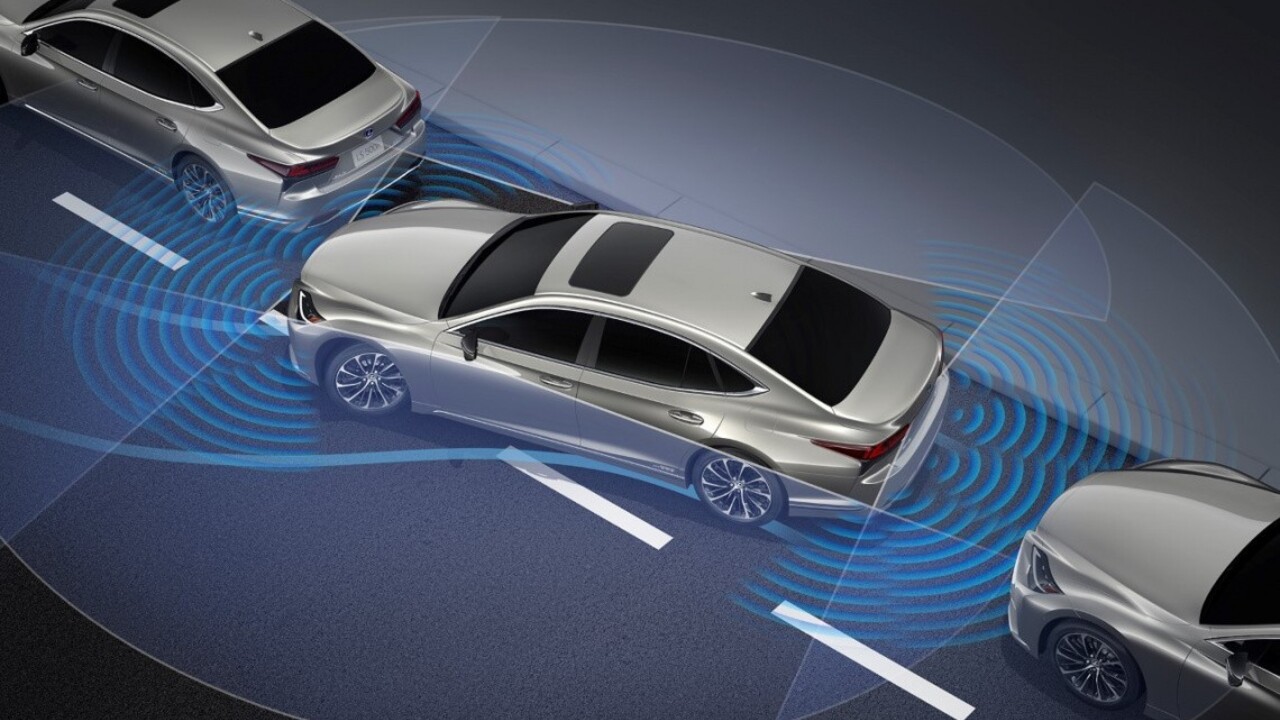 Technológie Lexus pre bezpečnejšiu a pohodlnejšiu jazdu v novom modeli LS