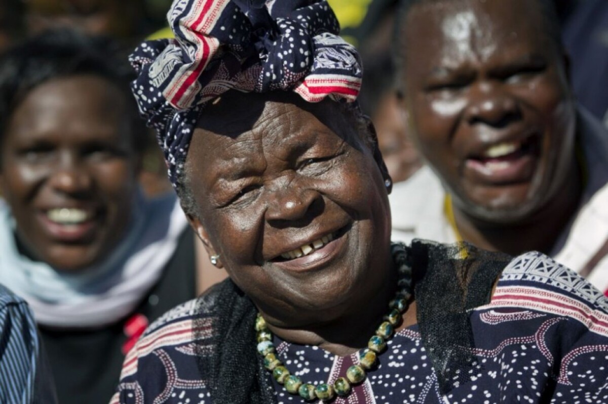 kenya-obit-obama-grandmother397925770561_6826cdfa.jpg