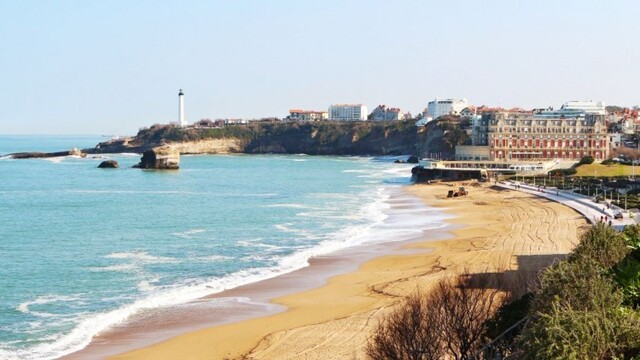 3-atlant-pobrezie-biarritz-depositphotos-103163204-uprav_0a140371-b05f-e422.jpg