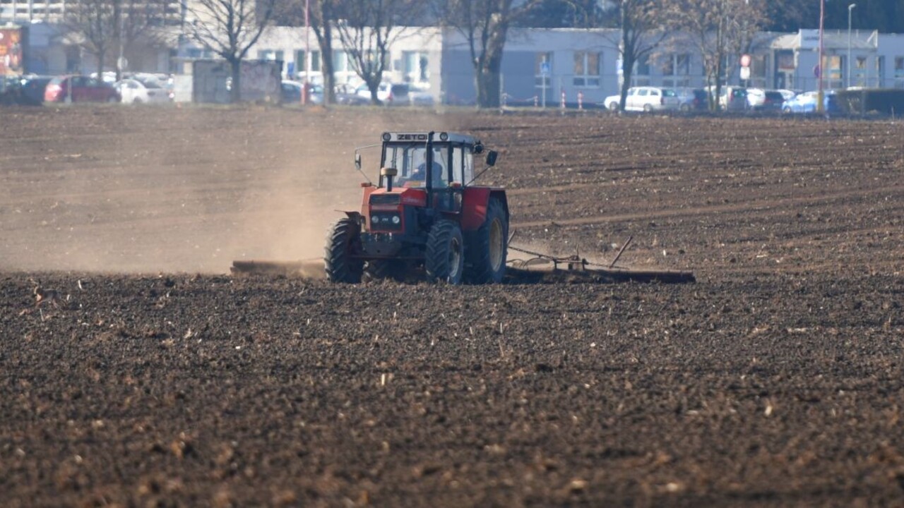 poľnohospodárstvo, farmár, traktor, 1140x