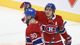 NHL: Tatar bol jednou z hviezd zápasu, Halák pochytal 31 striel