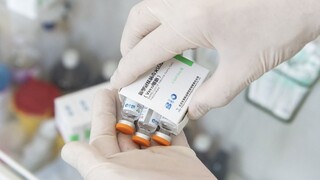 Prvé analýzy ukazujú účinnosť čínskej vakcíny, údajov však nie je dosť