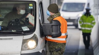 Slováci by mohli mať výhody aj pri vstupe do Poľska, rokuje o tom Heger