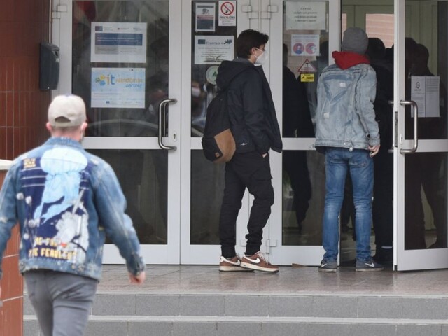 Prípadov extrémneho správania mladistvých pribúda, polícia začala intenzívne komunikovať so školákmi