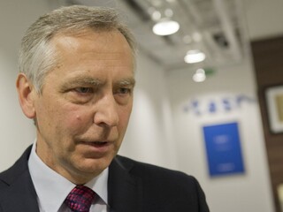 Verdikt: Obmedzenia a núdzový stav sú v súlade s ústavou