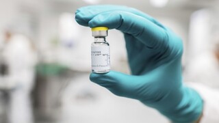 Znehodnotili milióny vakcín. V továrni urobili chybu