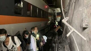 Nehoda si vyžiadala desiatky mŕtvych, vlak sa vykoľajil v tuneli