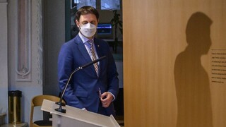 Heger je už ôsmym premiérom, jeho vláde však chýba minister